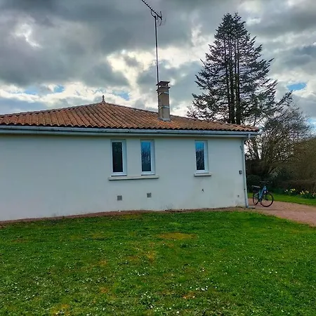 Petite Maison, Le Charme De L'Ancien Saint-Mesmin  Exterior photo